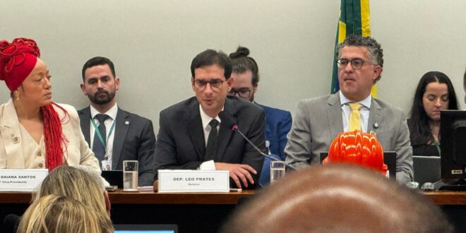 tante para o Parlamento e aquilo que é importante para o governo”, disse. “Busca