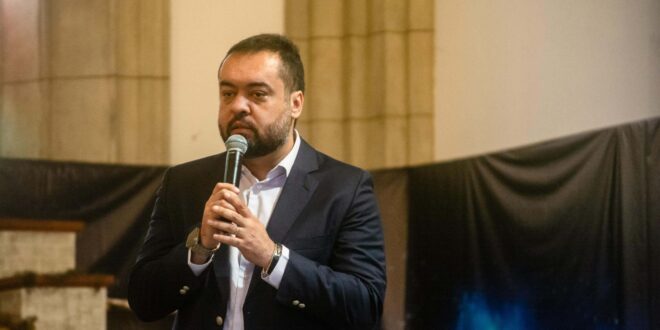 ação, o vínculo entre Castro e Vorcaro coincide com uma série de aportes bilioná