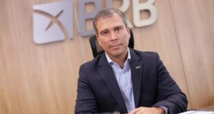 causa da perspectiva de uma eventual delação. A acusação afirma que Costa compro