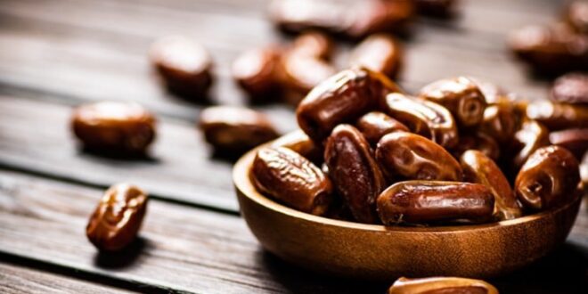 ser um "caramelo natural", as tâmaras ajudam na saciedade e no controle de peso
