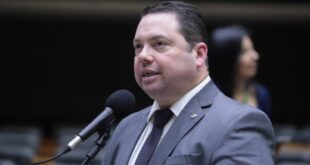 Câmara dos Deputados" decoding="async" fetchpriority="high" srcset="https://medias.revistaoeste.com/